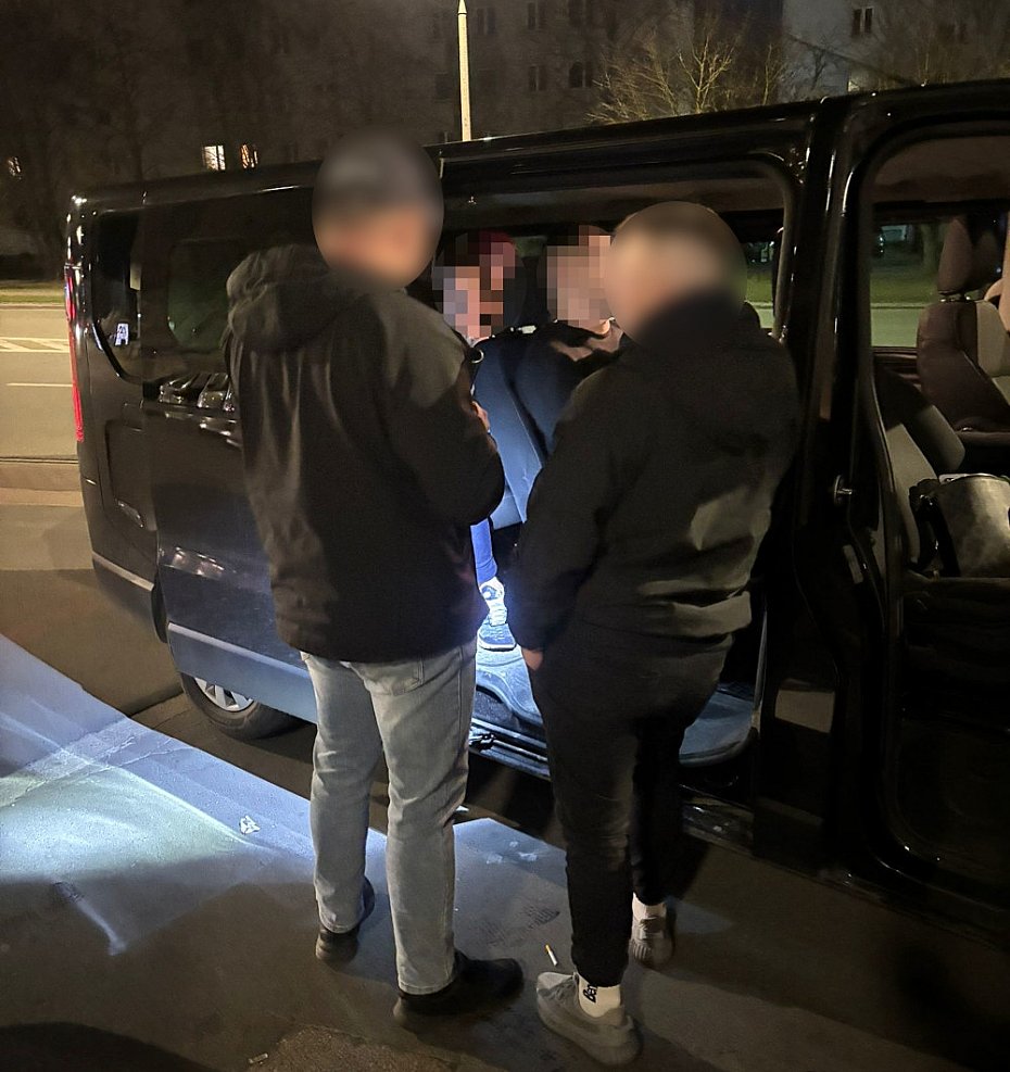 alt='Policja przej�a p� kilograma narkotyk�w'