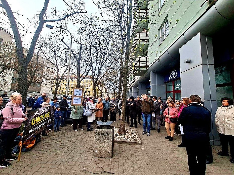 Sielce protestuj� przeciw o�rodkowi uzale�nie�. Mieszka�cy boj� si� o bezpiecze�stwo