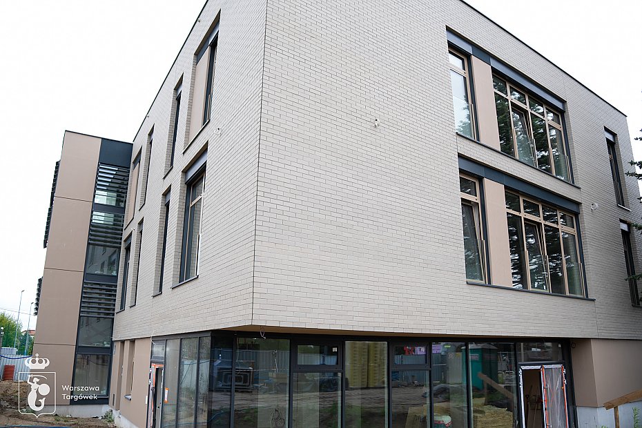 Rozbudowa Domu Kultury Zacisze z du�ym op�nieniem. Ile to jeszcze potrwa?