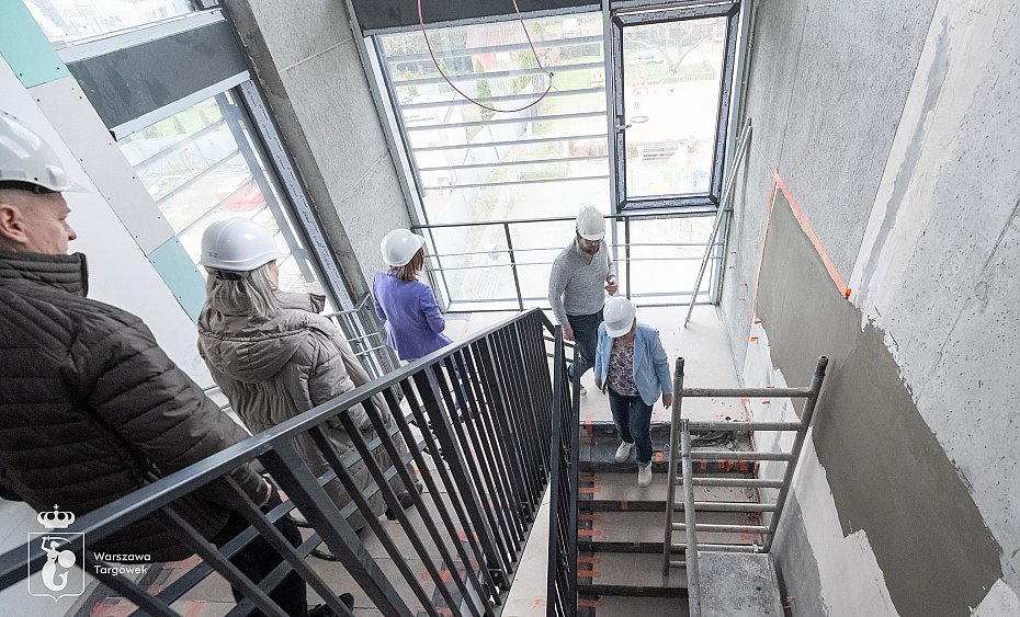 Rozbudowa Domu Kultury Zacisze z du�ym op�nieniem. Ile to jeszcze potrwa?