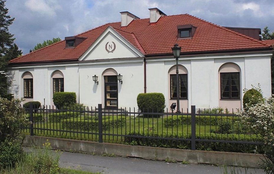 alt='Warszawa kupuje Zajazd Napoleo�ski. Powstanie tam USC'