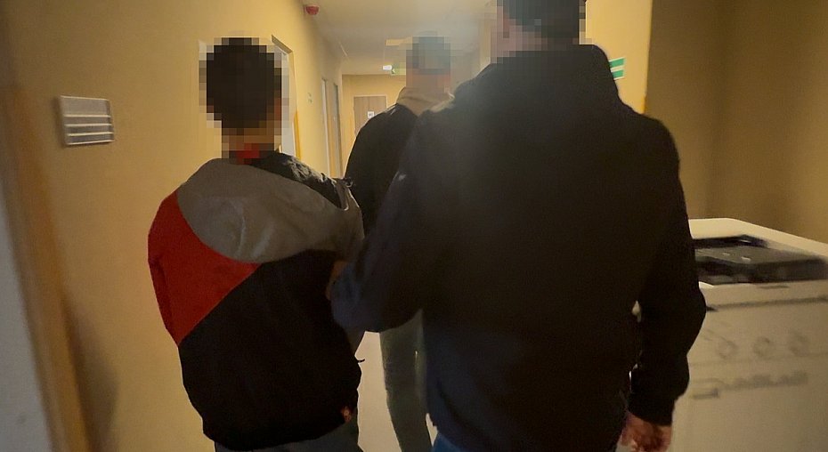 alt='Pseudokibice zaatakowali 15-latka w Warszawie. Trzech zatrzymanych'