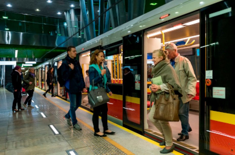 alt='Jak poruszaj� si� mieszka�cy Warszawy? Nowe dane o transporcie'