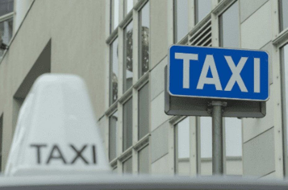 alt='Du�e kontrole taks�wek i przewoz�w w Warszawie. Ujawniono liczne naruszenia'