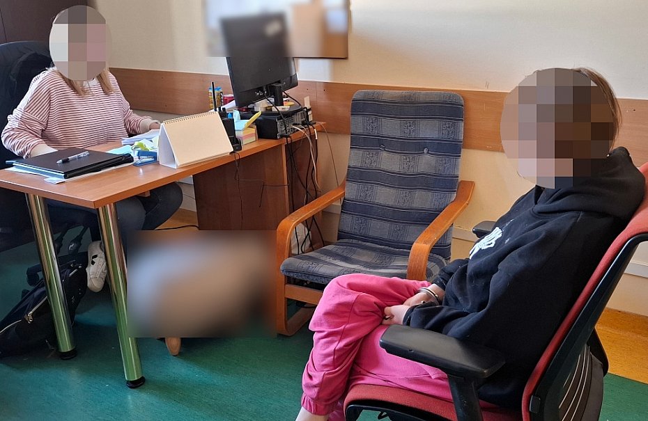 alt='Napad w wynaj�tym apartamencie. Sprawcy u�yli no�a i pa�ki'