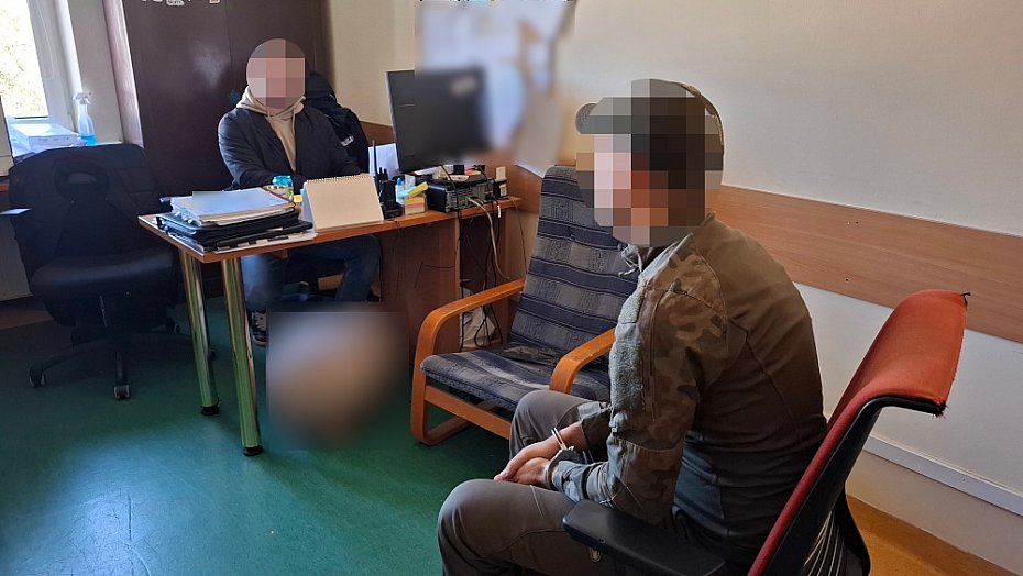 alt='Akcja s�u�b. Zatrzymania cudzoziemc�w i narkotyki'