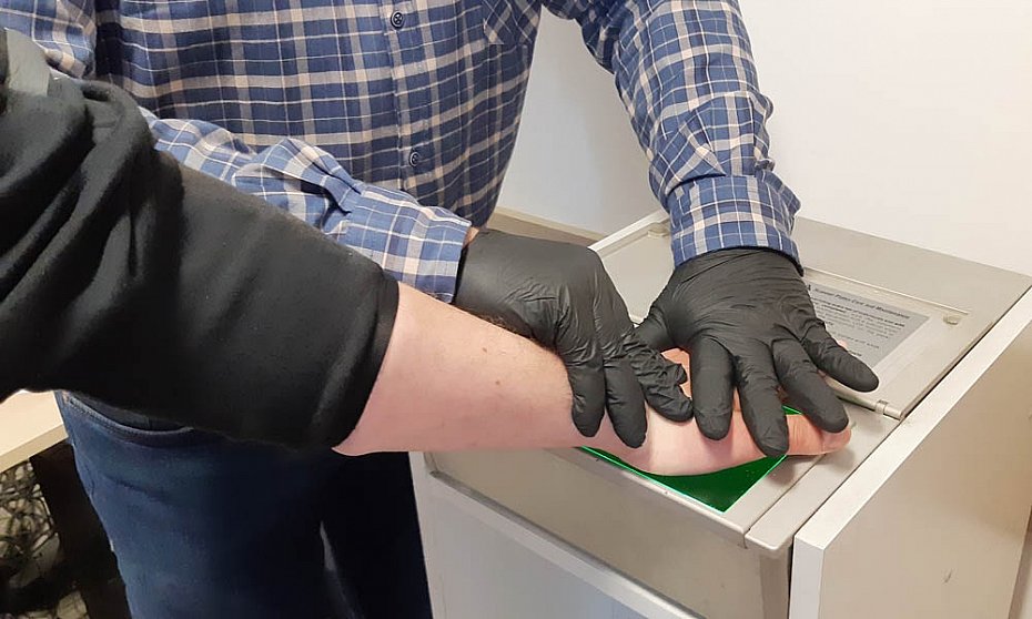 alt='Pracownik okrada� sklep. Straty ponad 13 tys. z�'