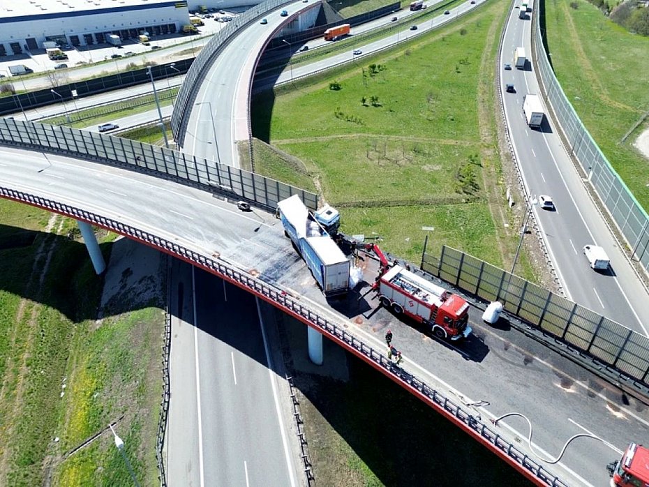 alt='S8: pijany kierowca ci�ar�wki skazany w 48 godzin'