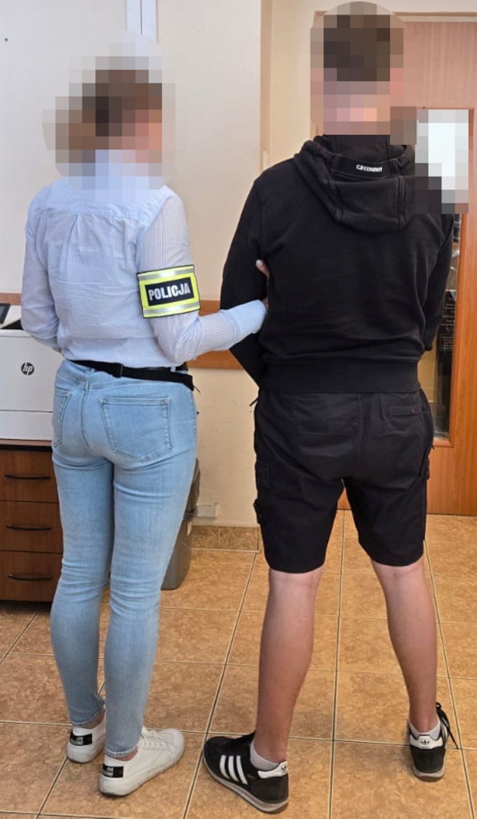 alt='Warszawa: nieletni n�kali 11-latka. Sprawa trafi do s�du'