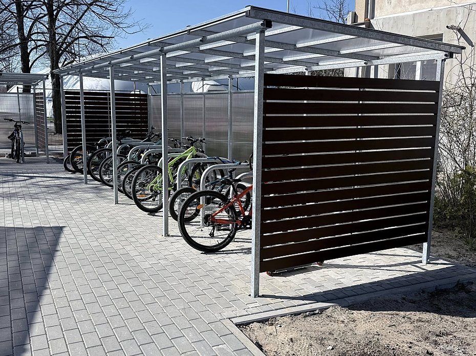 Nowoczesna baza sportowa przy SP 110 na finiszu. Co powsta�o?