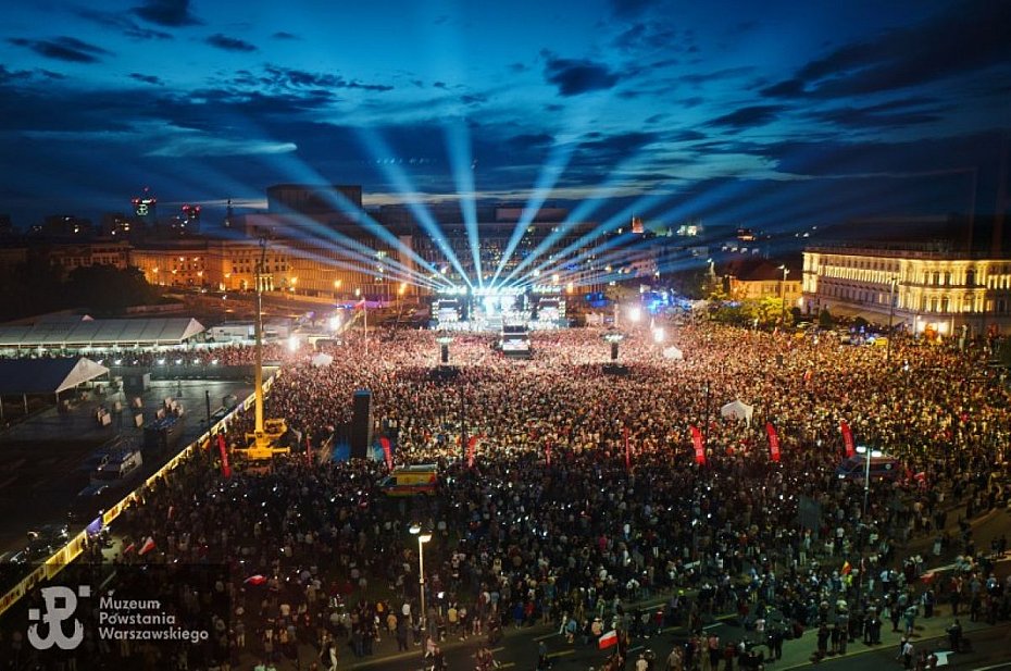 alt='Nab�r do Ch�ru Warszawiak�w. Za�piewaj 1 sierpnia na wyj�tkowym koncercie'