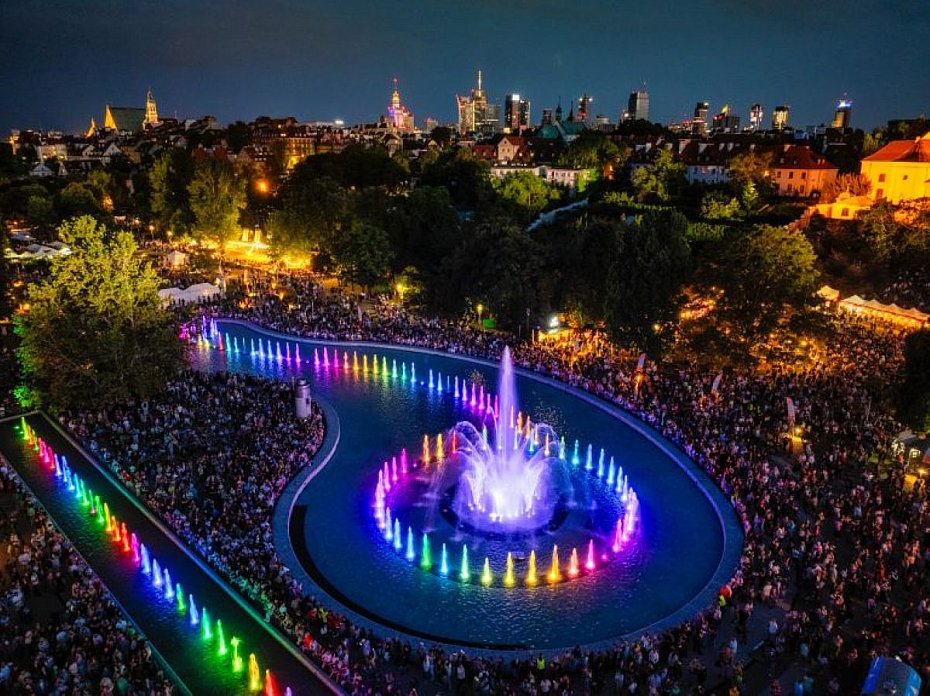 Pokazy fontann wracaj�. B�d� utrudnienia na Star�wce