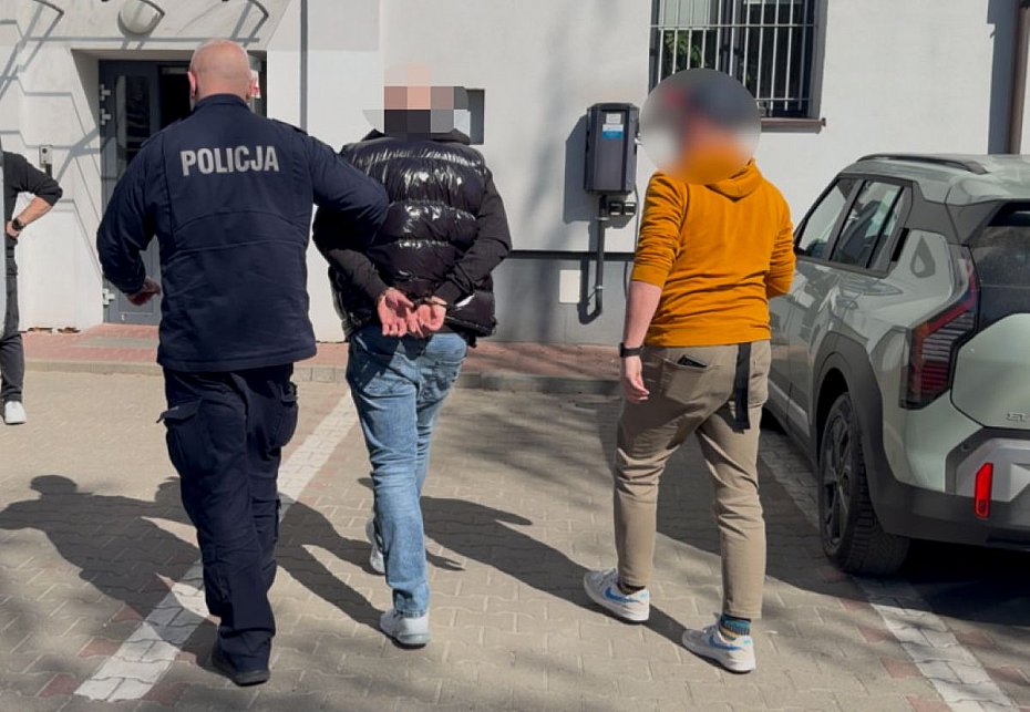 alt='Pobicie 16-latka na stacji metra. Sprawca szybko zatrzymany'