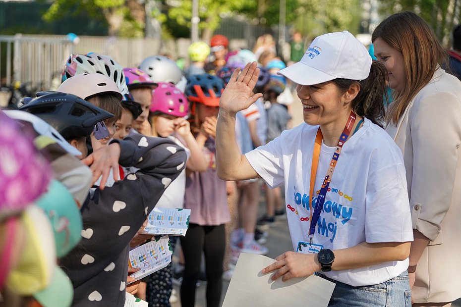 alt='Rowerowy Maj 2026 w Warszawie. Rekordowa liczba szk� i przedszkoli'