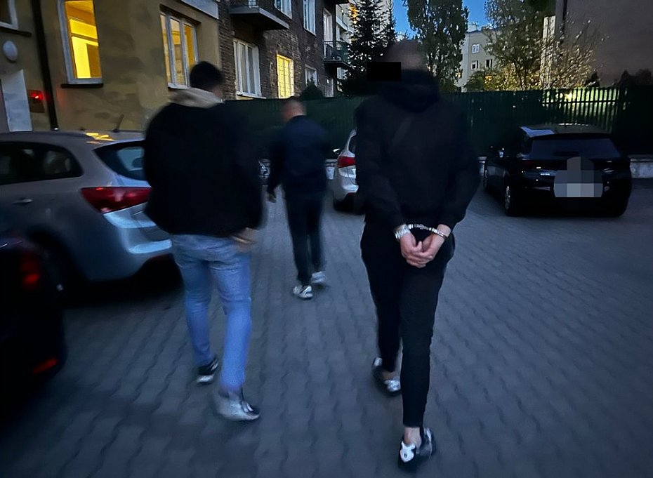 alt='17-latek oszuka� seniorki metod� "na w�zek". Straci�y dziesi�tki tysi�cy'