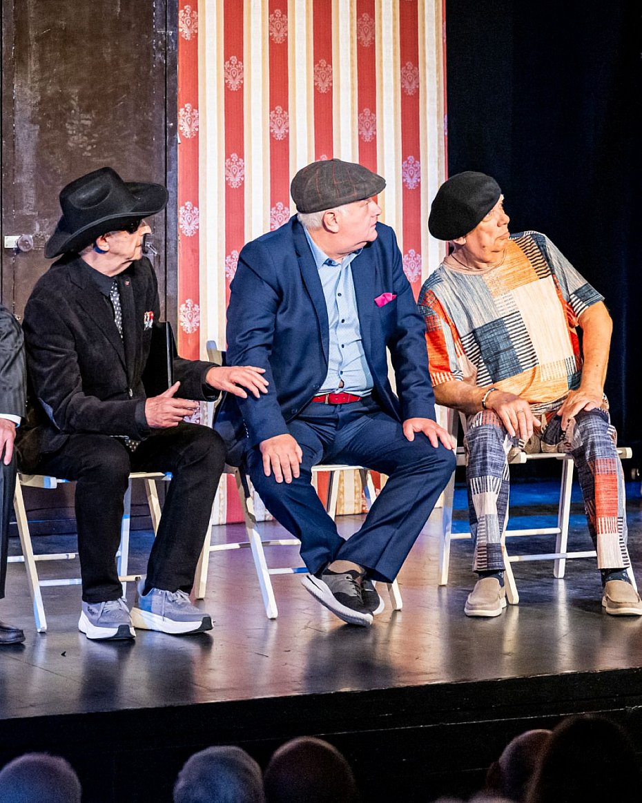 alt='Przedpremierowy spektakl Teatru Pora na Seniora ju� w maju'