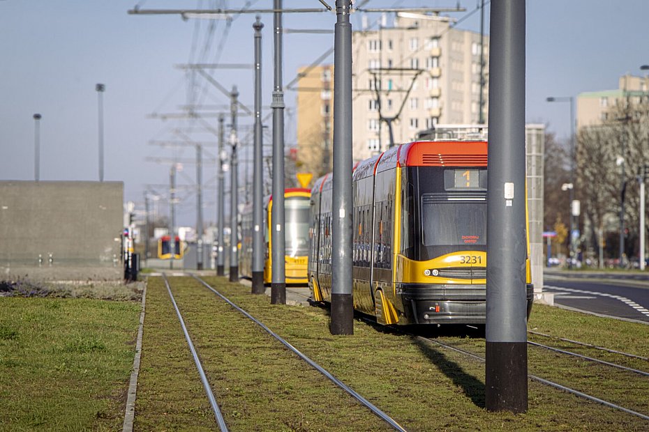 alt='Tramwaje Warszawskie og�osi�y przetarg na 62 nowych pojazd�w'