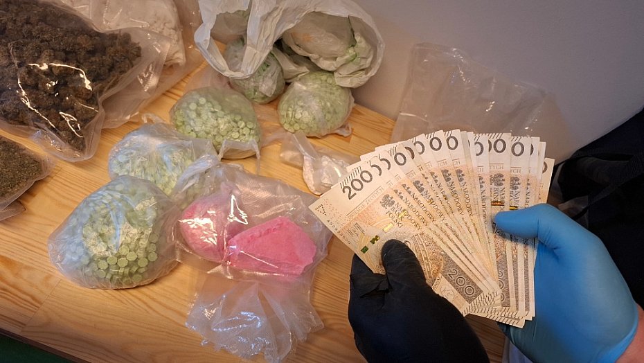 Ogromne przej�cie narkotyk�w. Policjanci zabezpieczyli ponad 5 kilogram�w