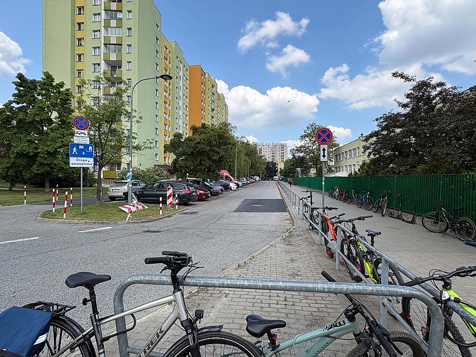 Rodzice walcz� o Kiss&Ride przy szkole na Czumy. Urz�dnicy pozostaj� nieugi�ci