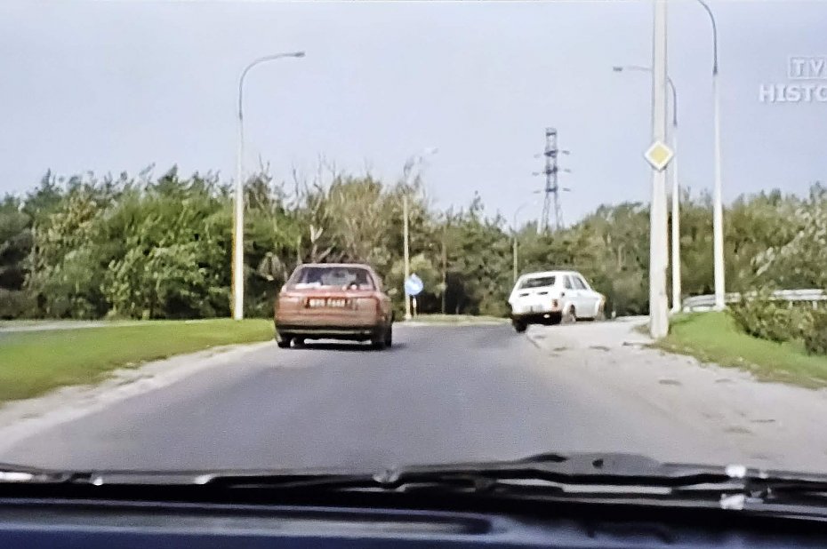 "Ekstradycja" na �eraniu. T� scen� z Halskim kr�cono przy P�ochoci�skiej