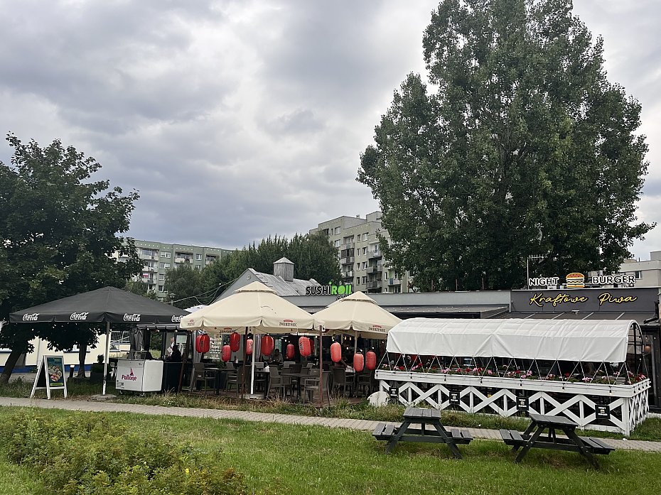 Restauratorzy z Bemowa chc� d�u�szego sezonu ogr�dk�w gastronomicznych