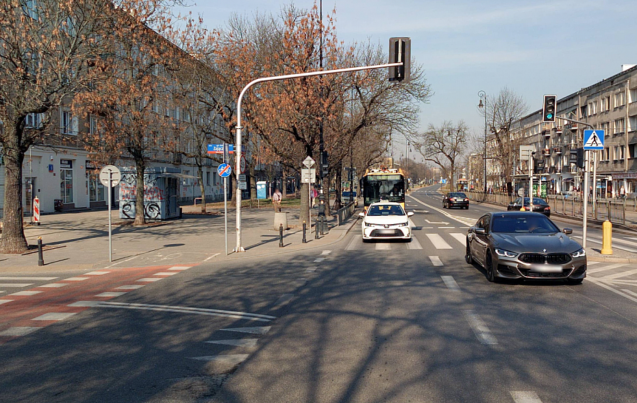 Powstanie nowa trasa rowerowa wzd�u� Mickiewicza. Jest wykonawca