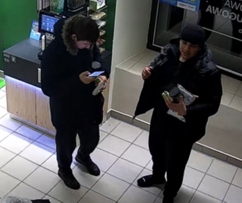 Kradzie�e w sklepach bezobs�ugowych. Policja publikuje zdj�cia