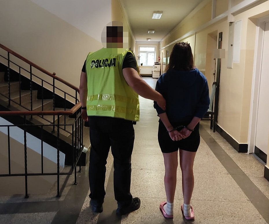 alt='Ponad dwa promile alkoholu i opieka nad niemowl�ciem'