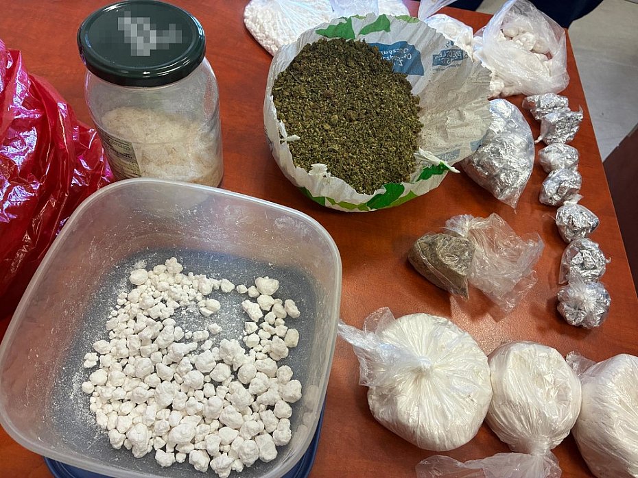 Policjanci przej�li 4 kilogramy narkotyk�w