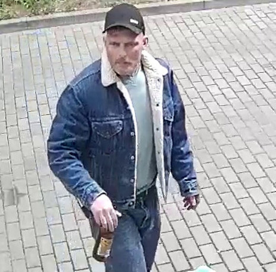 Rozpoznajesz tego m�czyzn�? Policja prowadzi �ledztwo po w�amaniu do samochodu