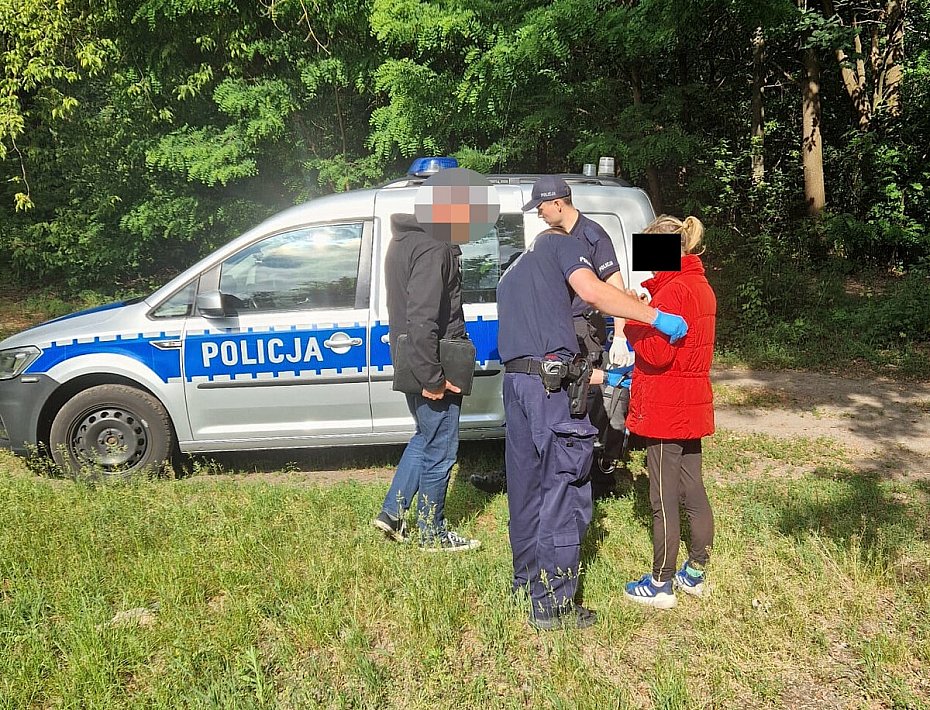 alt='Ukrywa�a si� przed wi�zieniem. Policjanci zatrzymali j� na Bielanach'