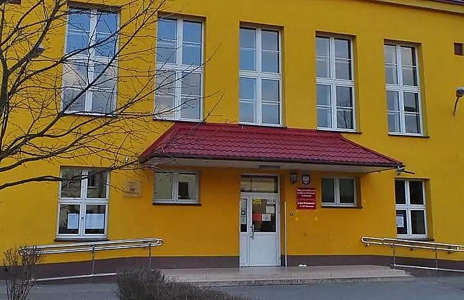 Ziele� wa�niejsza od chodnika dla dzieci? Sp�r przy szkole na Boernerowie