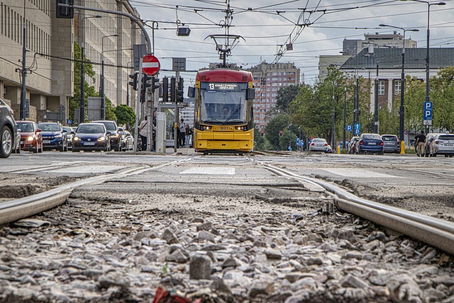alt='Rusza wielki remont torowisk przy Kinie Femina. B�d� zmiany dla kierowc�w i pasa�er�w'