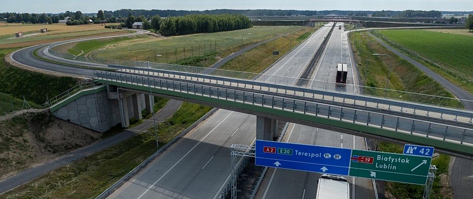 alt='Nowy odcinek A2 otwarty. Z Warszawy do Bia�ej Podlaskiej szybciej ni� kiedykolwiek'