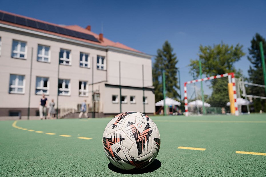 Nowe boiska przy Arkuszowej i Estrady gotowe. To dopiero pocz�tek zmian