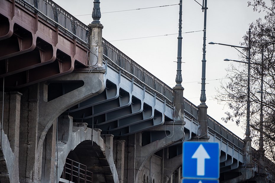 alt='Nowy etap remontu Mostu Poniatowskiego. Od 3 lipca zmiany dla kierowc�w'