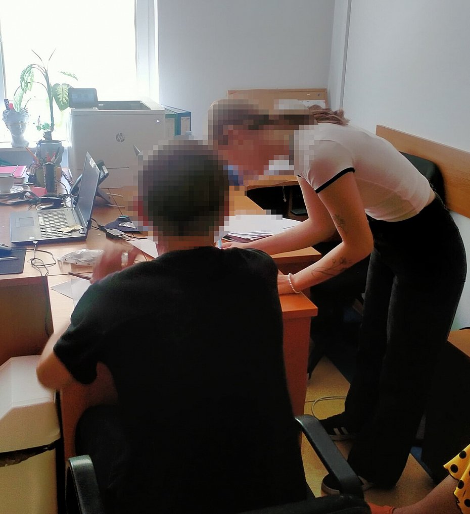 alt='Krad� �ososia, krewetki i czekoladki. Policja chce jego powrotu do kraju pochodzenia'