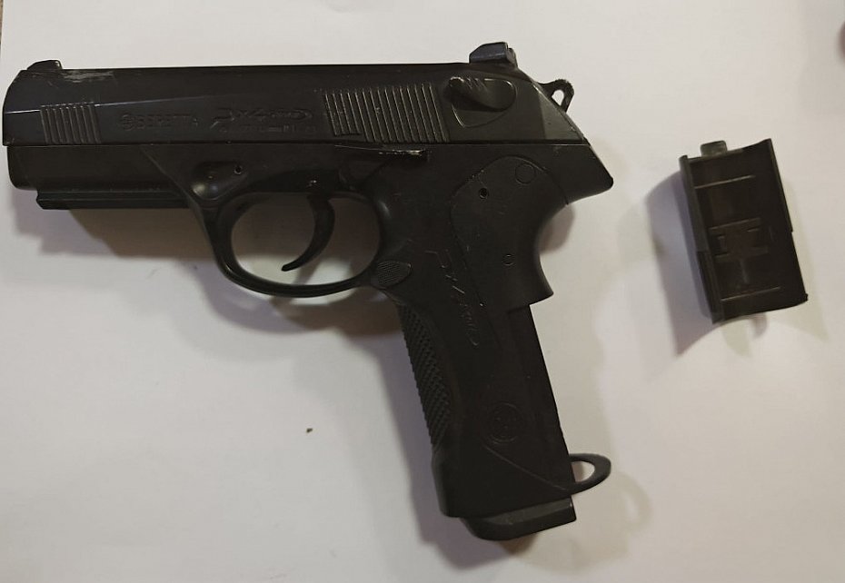 Ponad 7,5 kg narkotyk�w na dzia�ce. Ma��e�stwo trafi�o do aresztu