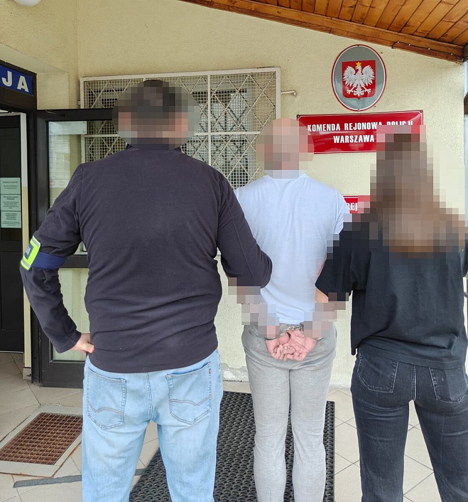 Na Ochocie pr�bowali wy�udzi� 58 tys. z�. Wpadli w kancelarii notarialnej
