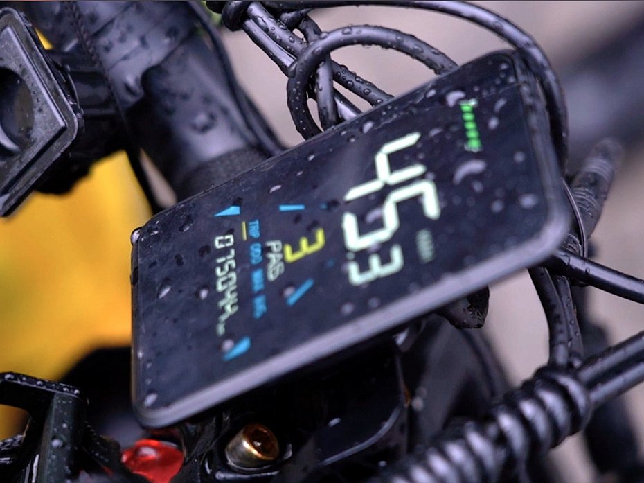 Akcja e-Bike w Warszawie. Ponad 70 mandat�w i trzy zabezpieczone hulajnogi