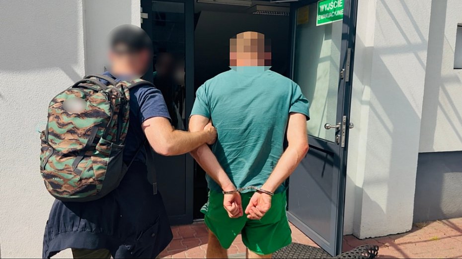Maserati doprowadzi�o policj� do paser�w. Zabezpieczono setki cz�ci samochodowych