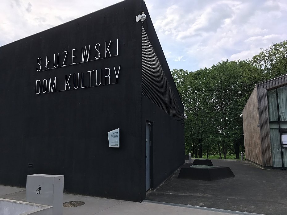 Remont amfiteatru i zagrody dla k�z wywo�a� polityczn� dyskusj� na Mokotowie
