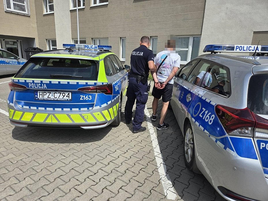 Akcja policji w Warszawie. 32-latek zatrzymany z heroin� i mefedronem