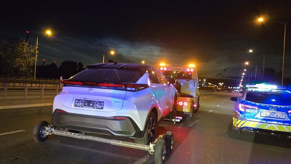 Kobra odzyska�a skradzion� Toyot� C-HR. 26-latek trafi� do aresztu