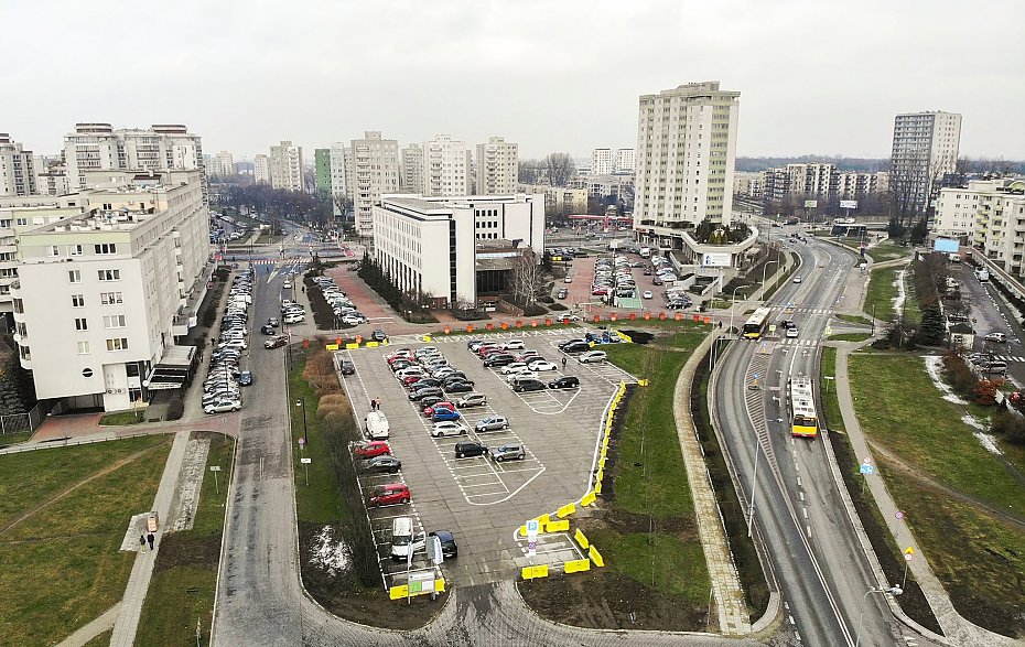 Co z wielopoziomowym P+R Kondratowicza? Miasto zmieni�o plany