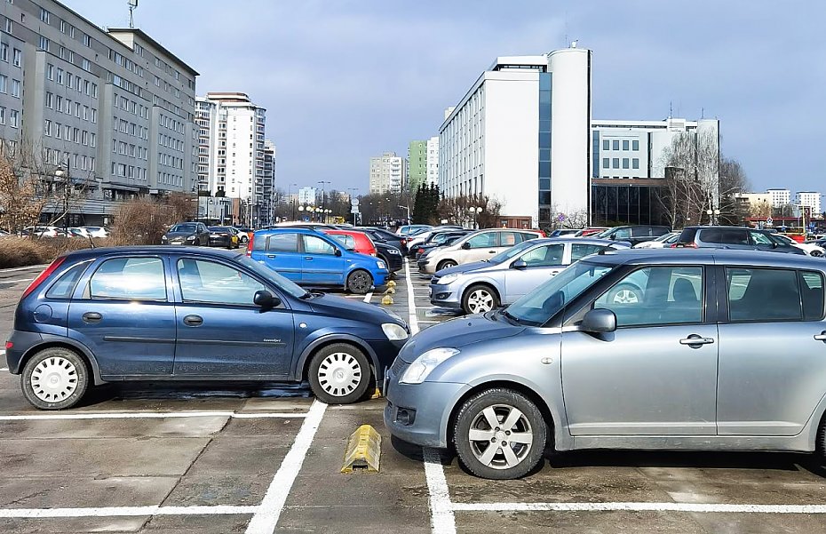 Co z wielopoziomowym P+R Kondratowicza? Miasto zmieni�o plany