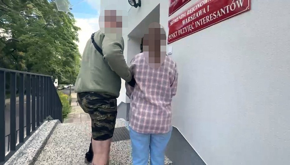 Okrad�a kobiet� na si�owni. Telefon wys�a�a kurierem za granic�