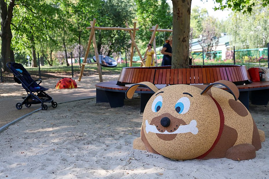 Plac zabaw w parku Kaskada ju� otwarty. To prawdziwa gratka dla ma�ych stra�ak�w