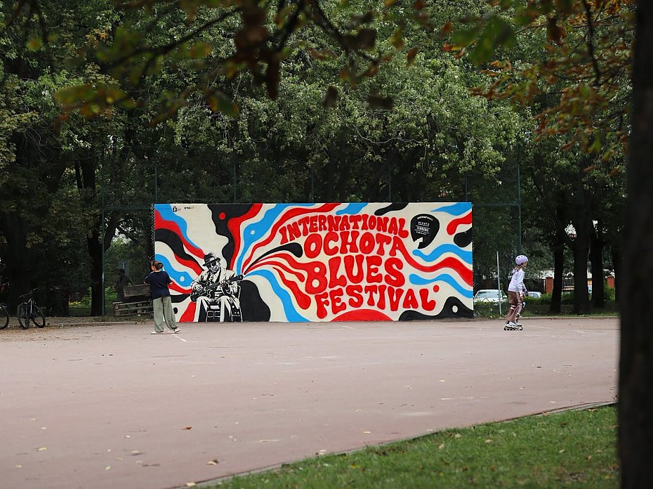 Na Ochocie uczcili legend� bluesa. Mural Johna Lee Hookera w parku Szcz�liwickim