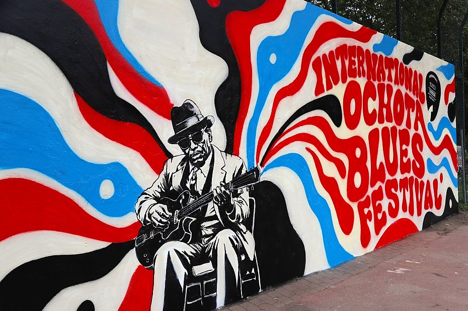 Na Ochocie uczcili legend� bluesa. Mural Johna Lee Hookera w parku Szcz�liwickim